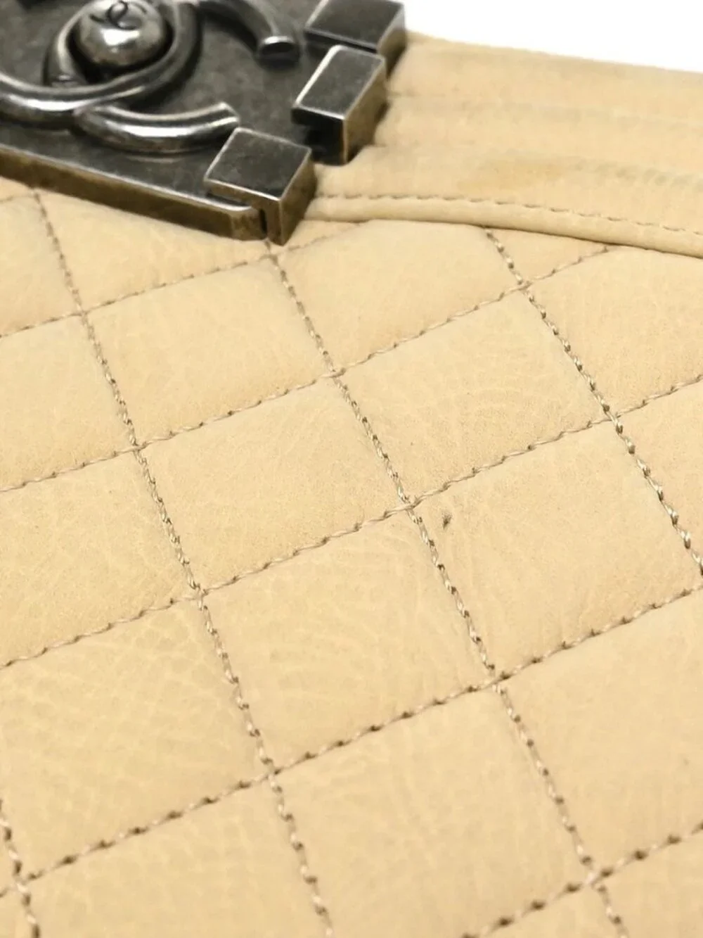 Boy Chanel Beige Calfskin Medium Chain Shoulder Bag KQ01741